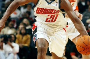 Duomi sports关于欧篮联倒计时；圣安东尼奥马刺今夜完成体检；细节引发关注；气氛紧张；球探报告显示潜力的信息