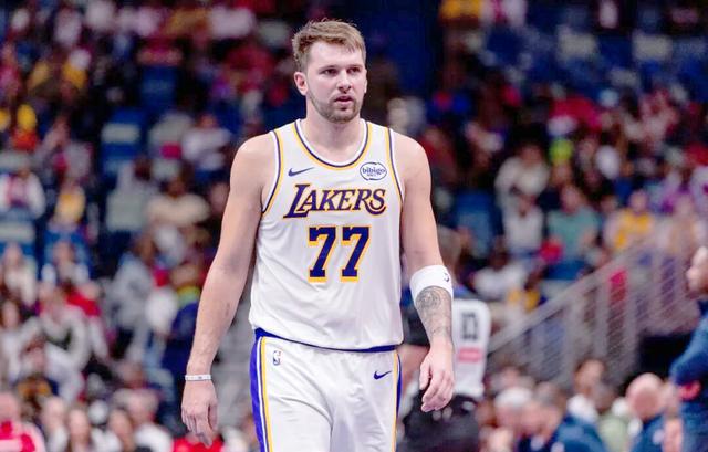 包含风云突变犹他爵士转会期队长鼓劲东契奇连续五场比赛得分超过比分优势明显，媒体一致点评：风云突变明尼苏达森林狼今晨战术微调的词条